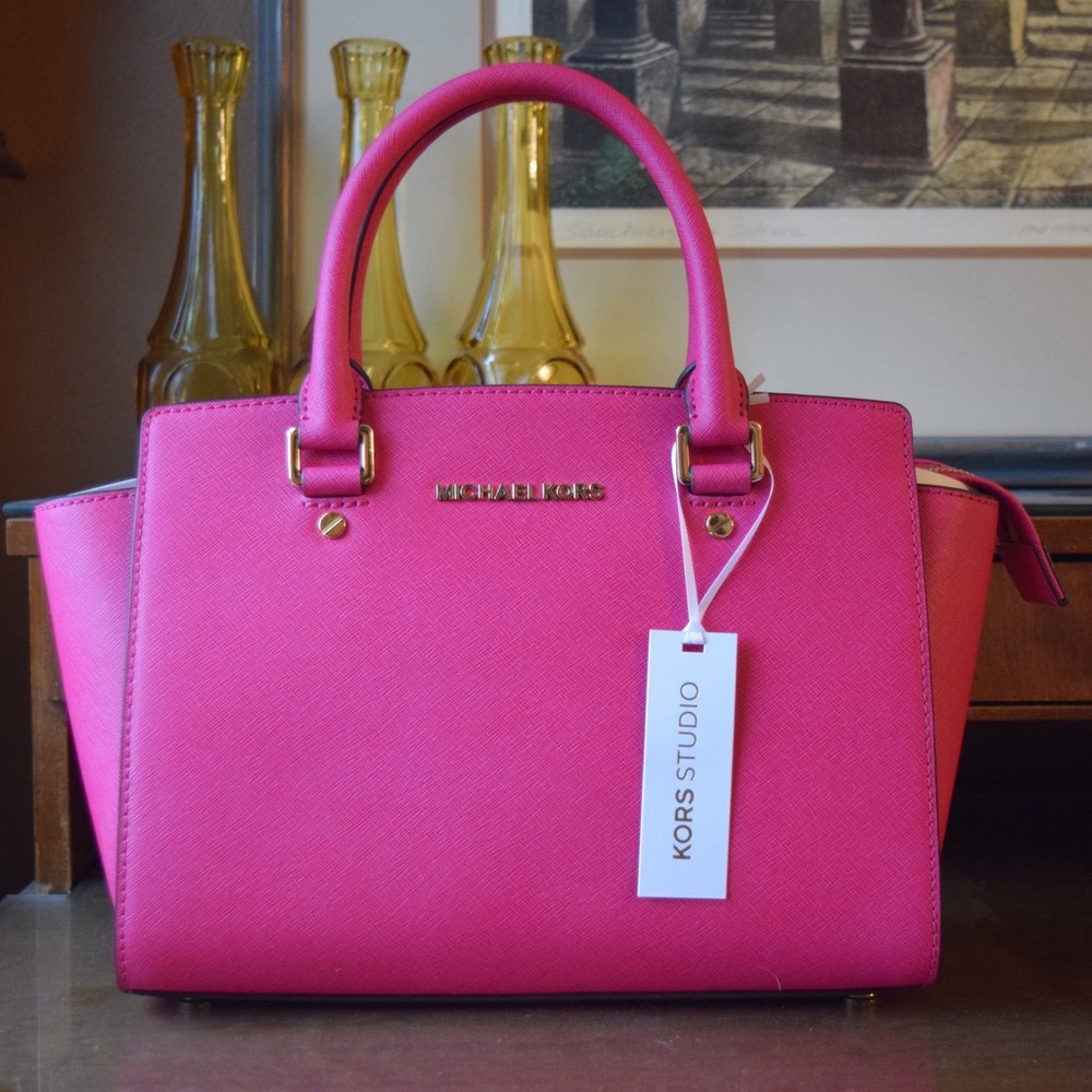 Micheal Kors Selma Pink Handbag - NEW