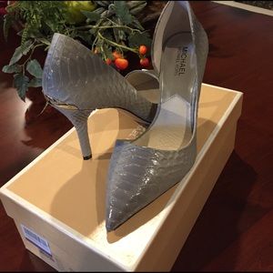 Michael  Kors shoes size 9M