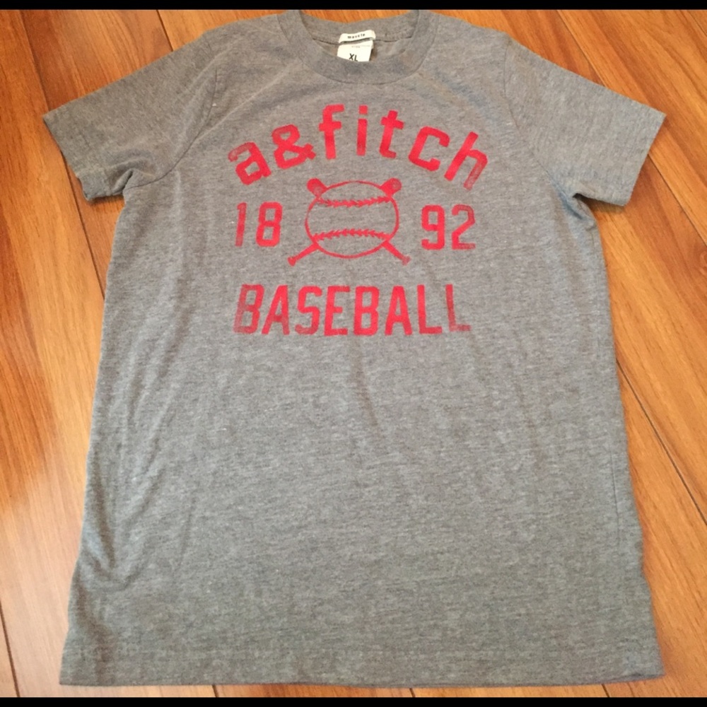 Tee shirt