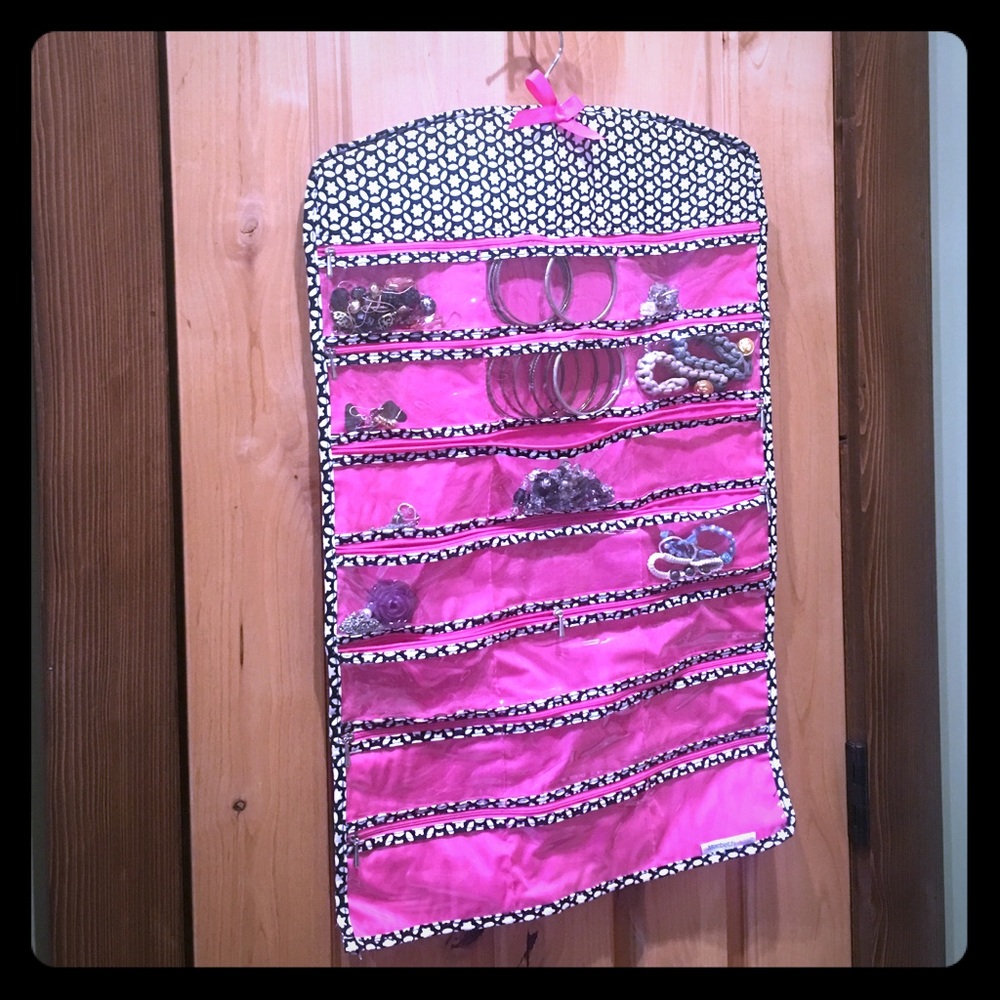 Jewelry carrier