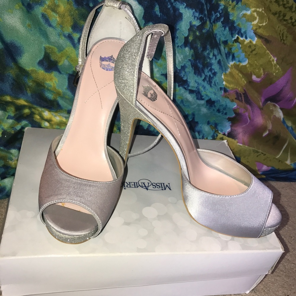 NEW DSW MISS AMERICA HEELS