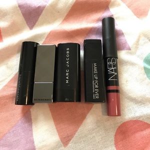 Deluxe sample lipsticks