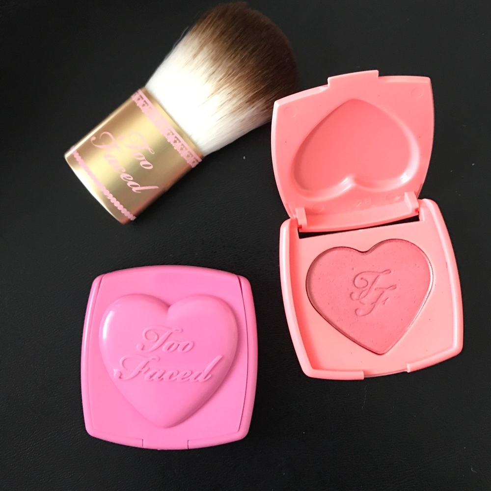 2 Too Faced Blushes with Flatbuki brush