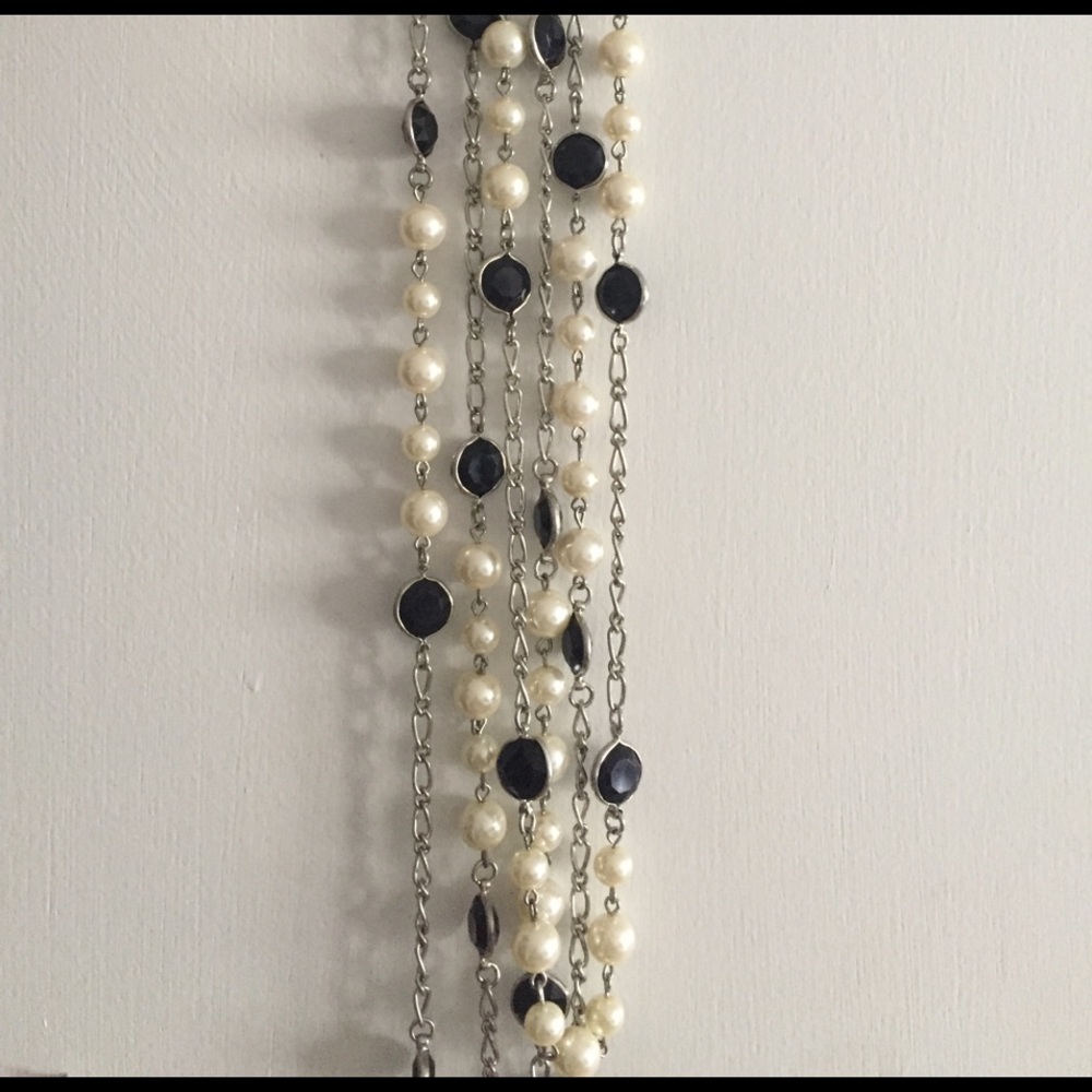 Black and silver pearl necklace