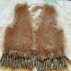 Dor L' Dor Fur Vest