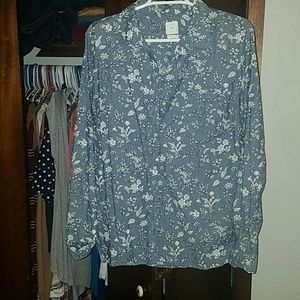 Printed chambray button down