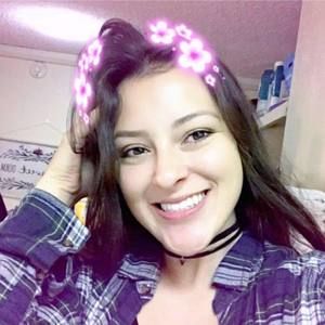 Meet your Posher, Mia