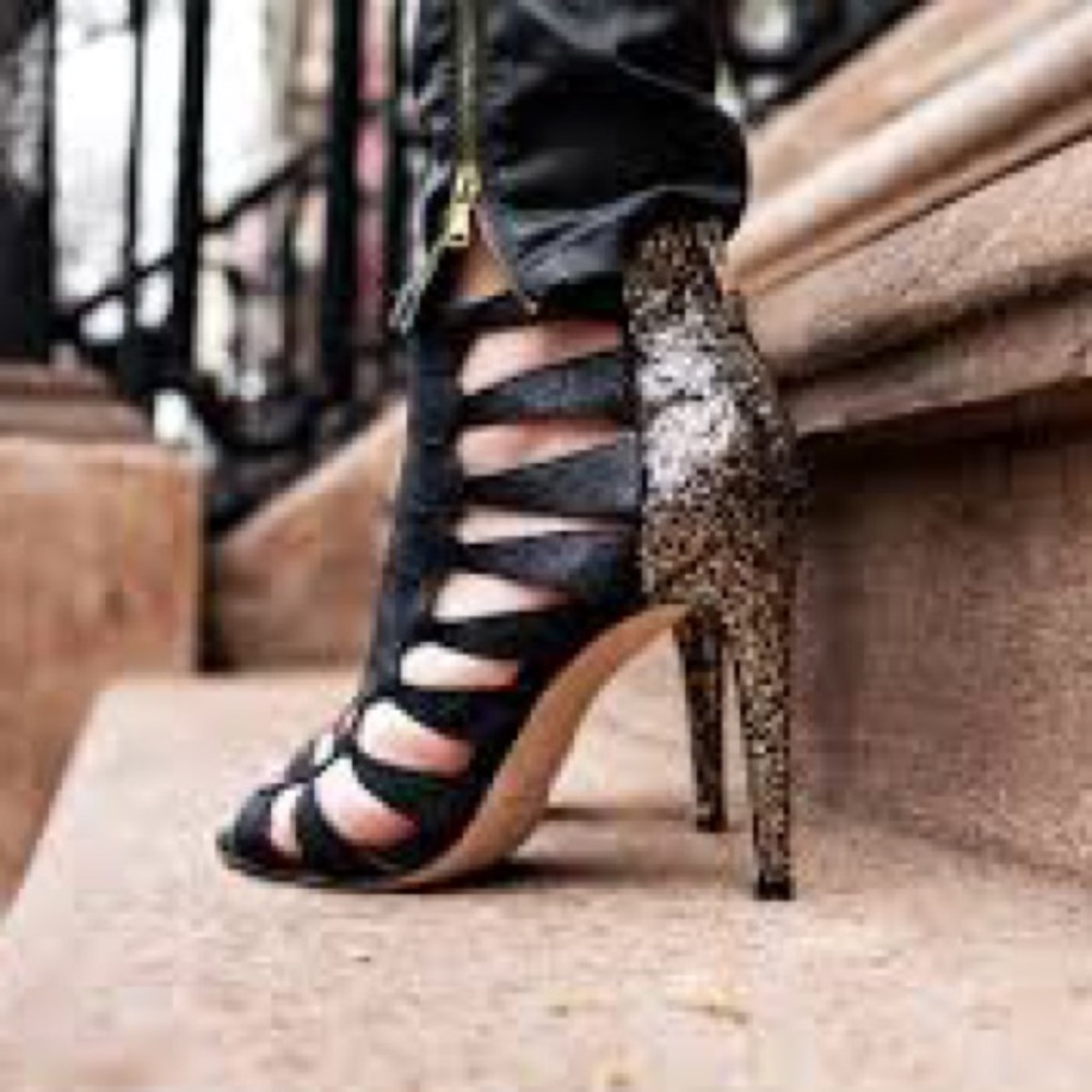 Vince Camuto Lanai Shoe