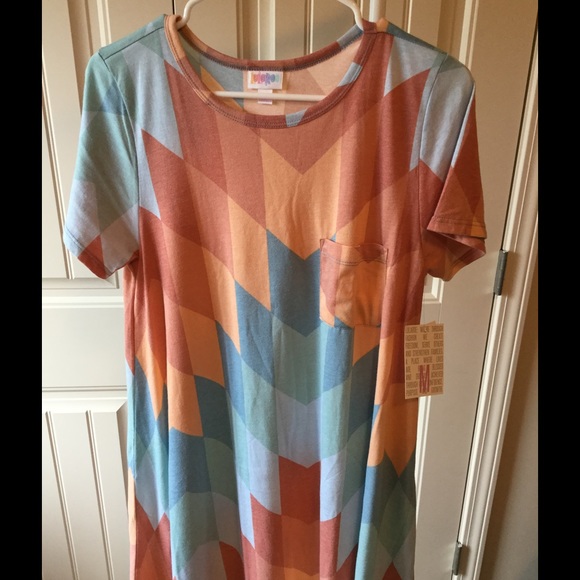 SOLD Lularoe Aztec Carly Size M - Picture 1 of 6