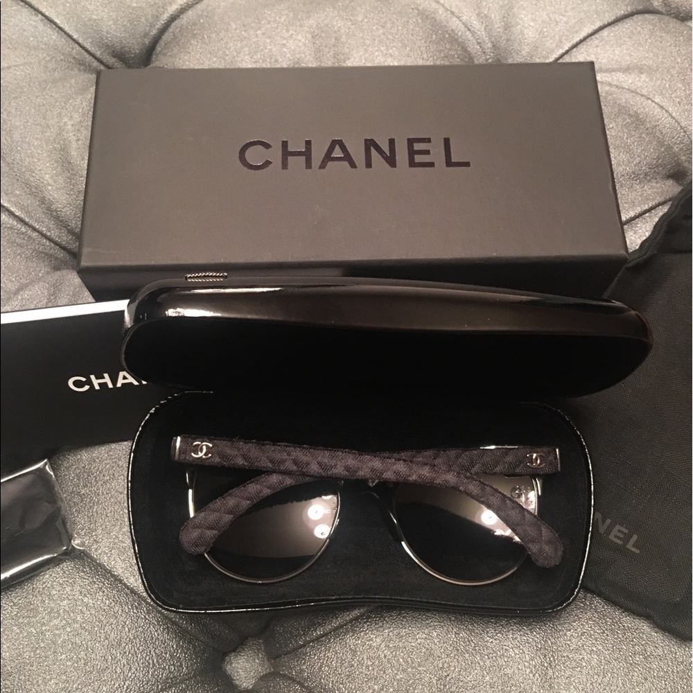 Chanel black cat eye quilted black denim - Picture 6 of 8