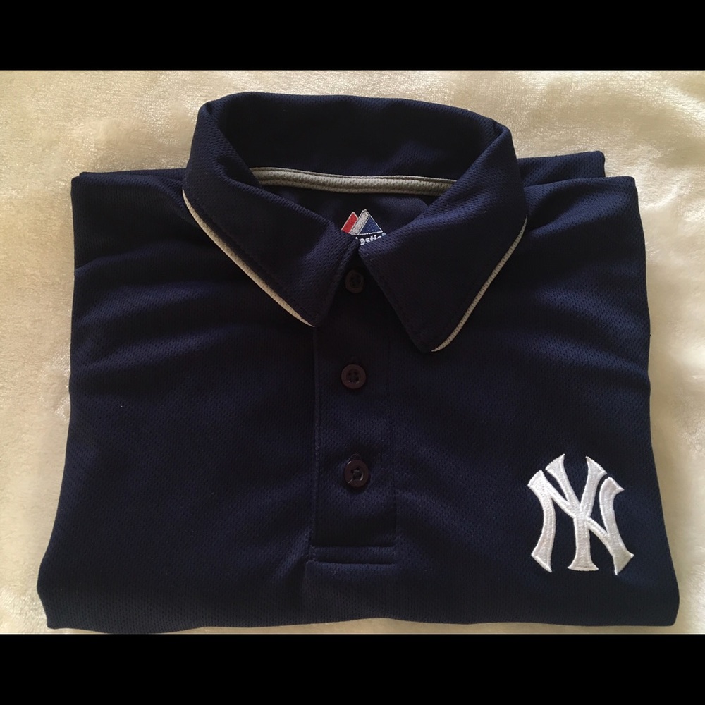 Mejestic Yankees Polo Shirt-M