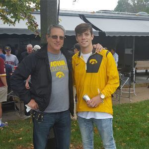 Meet your Posher, Eli