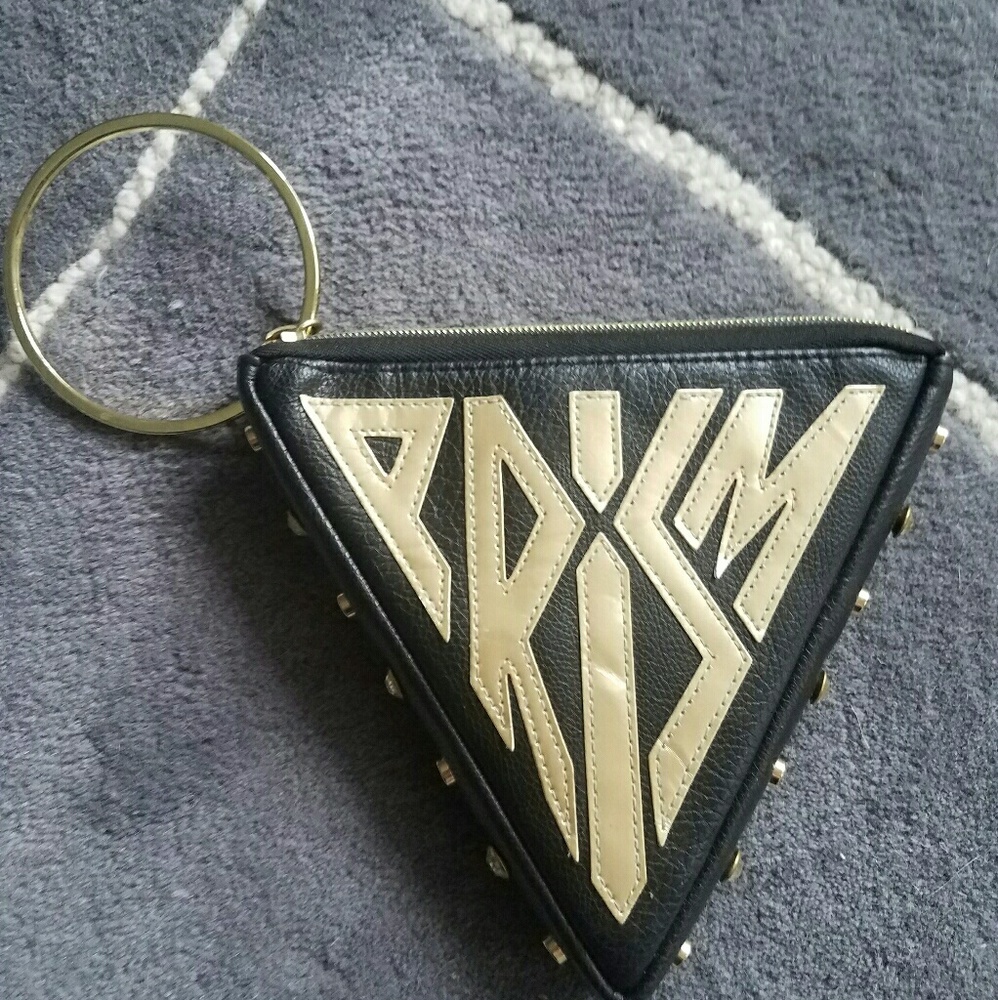 Sold out katy perry triangle wristlet purse