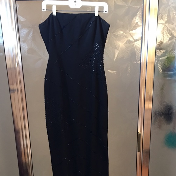 Black beaded strapless designer gown - Picture 5 of 8