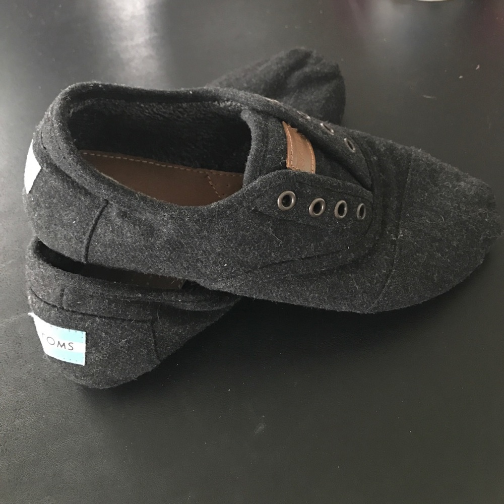 TOMS Cordones Wool Flats