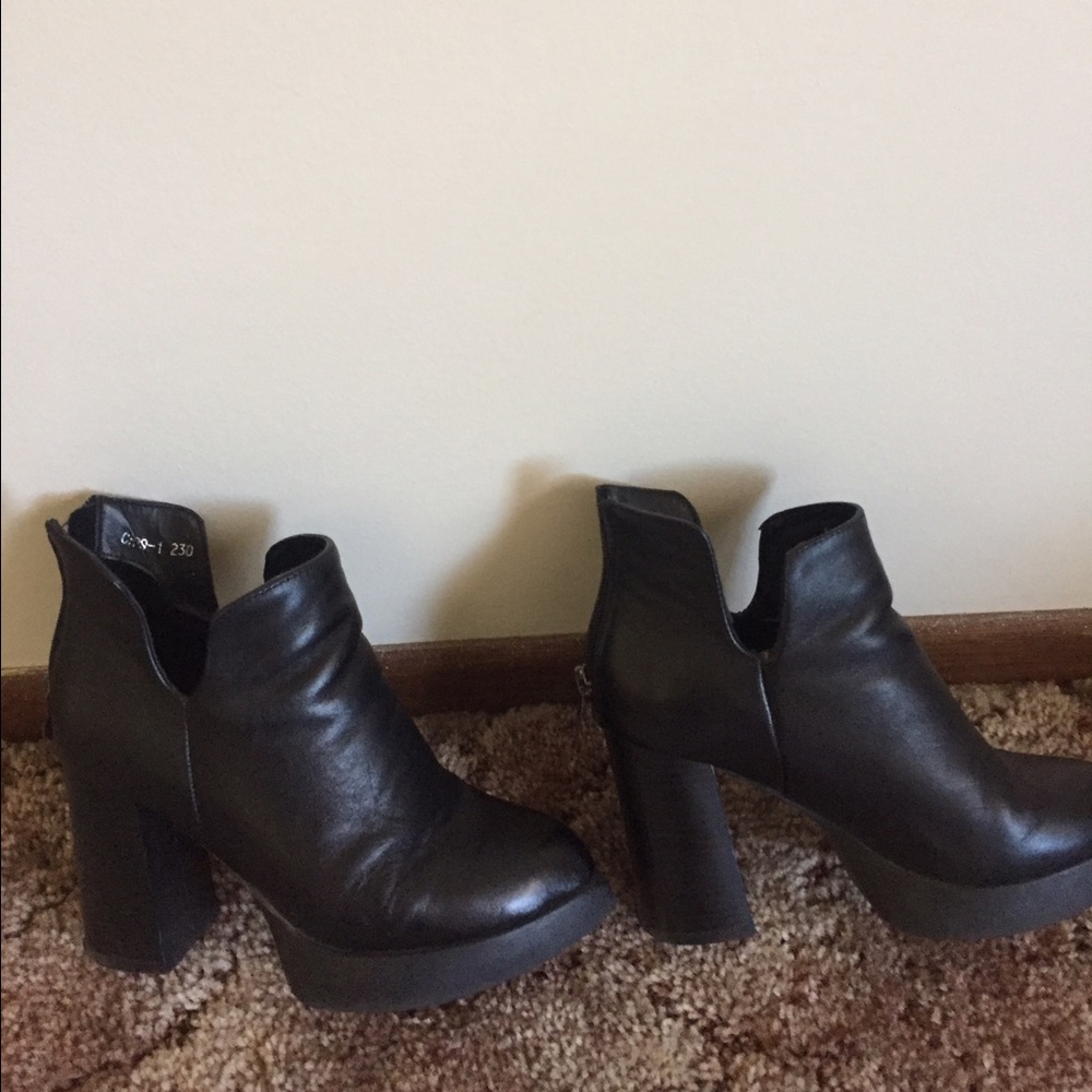 Black boots