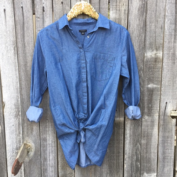 Ann Taylor Tops - {Ann Taylor} Chambray Button Down Tunic M