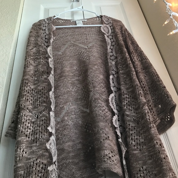 Clean closet - Picture 3 of 4