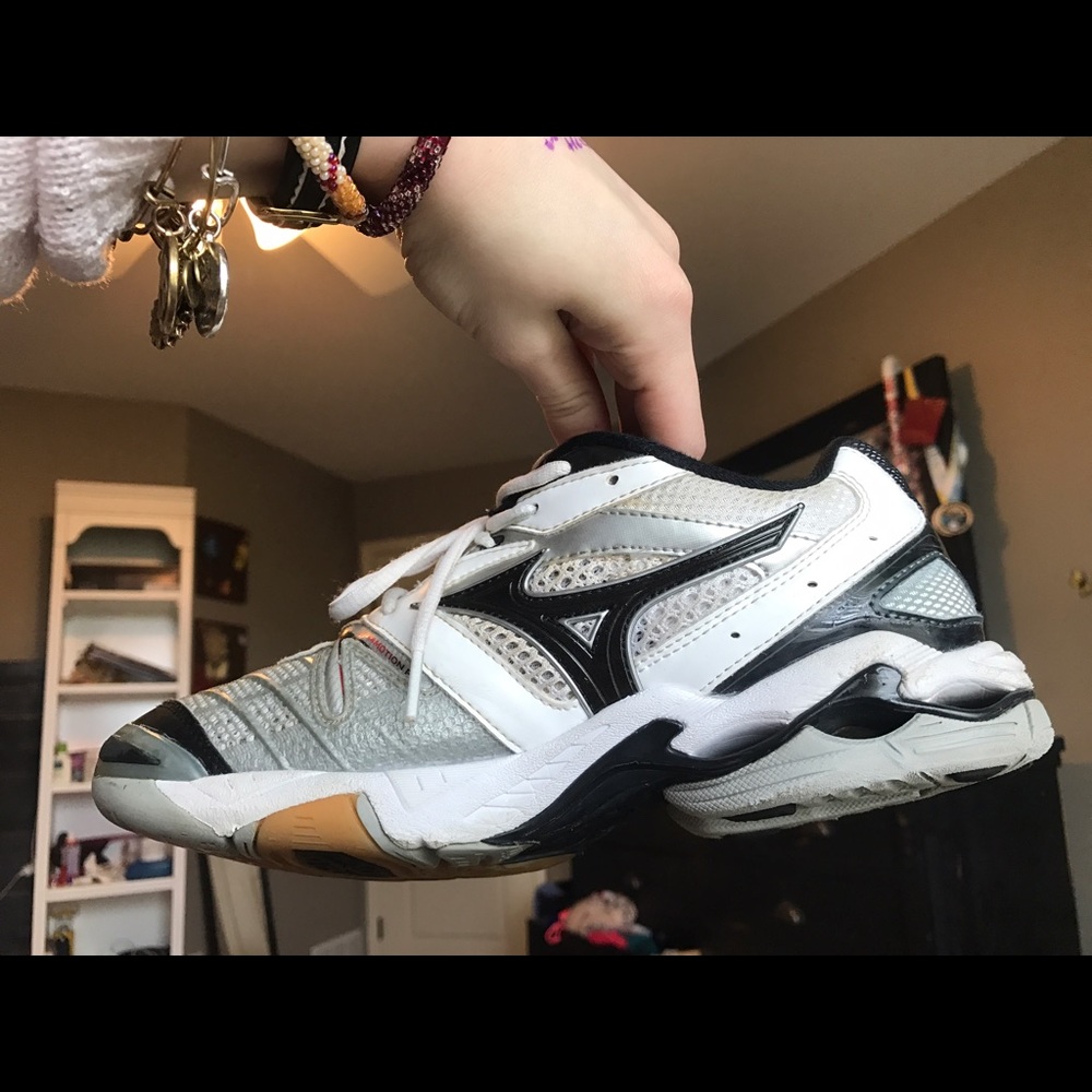 Mizuno Wave Lightening Rx Volleyball Shoes