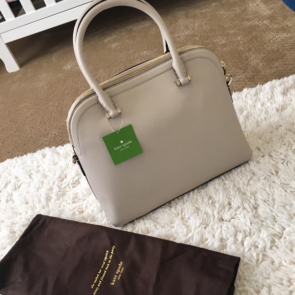 Kate Spade Purse (NEED GONE!!) - Picture 3 of 5