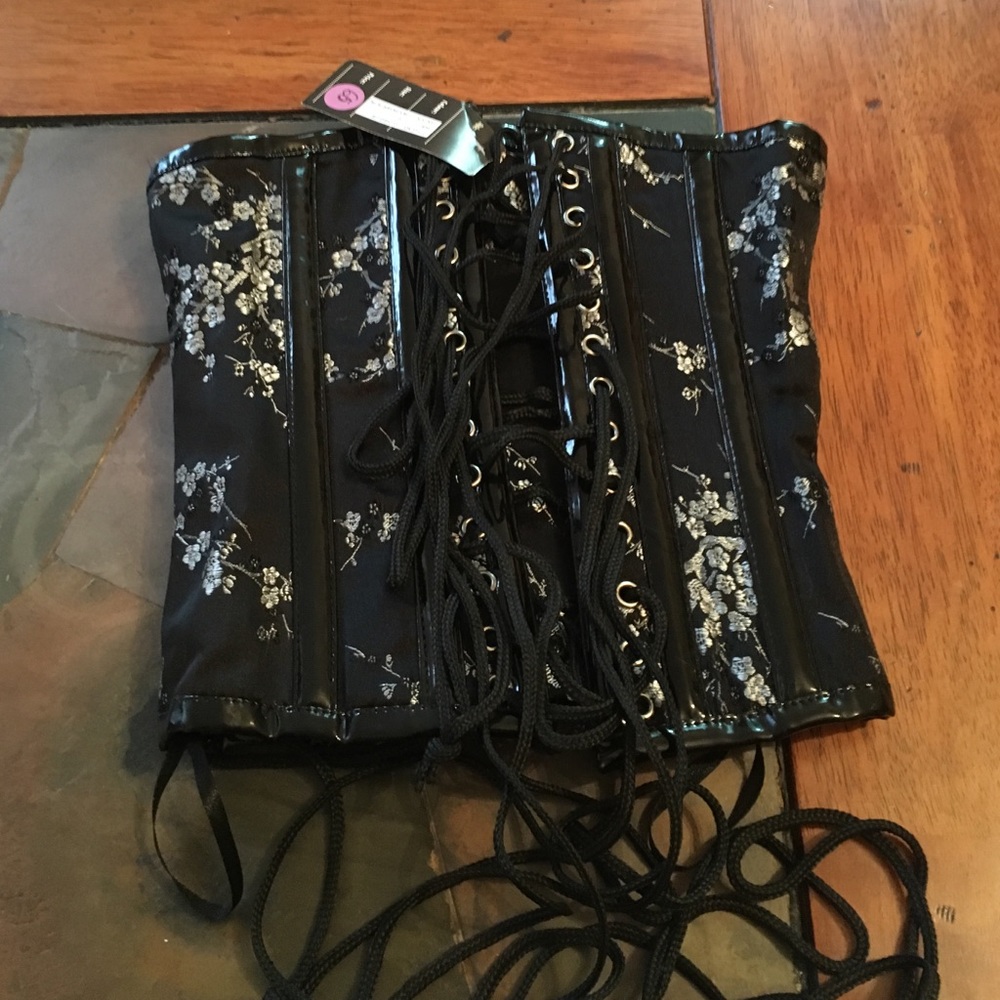 Size 22 corset black patent trim silver flowers