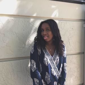 Meet your Posher, Abbigail