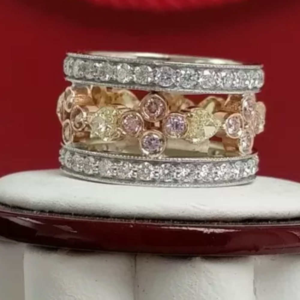 PINK NATURAL ARGYLE Diamond & Yellow Diamond Ring