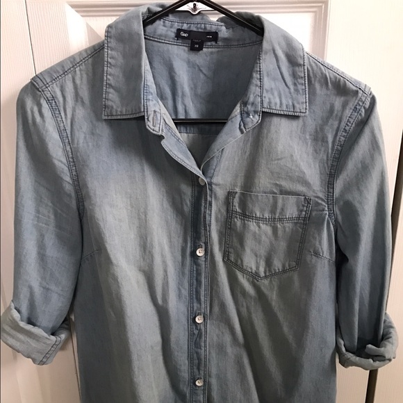 Gap button up - Picture 1 of 1