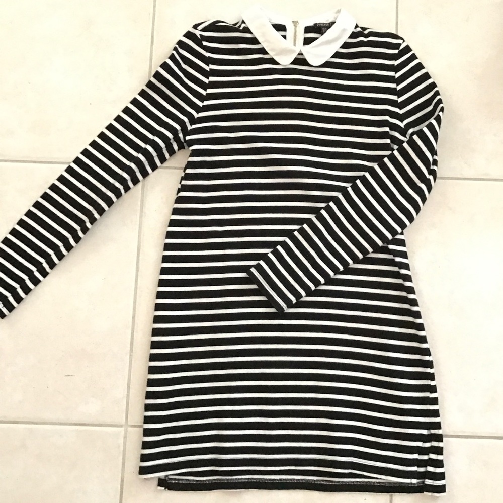 Smart cotton mini dress.