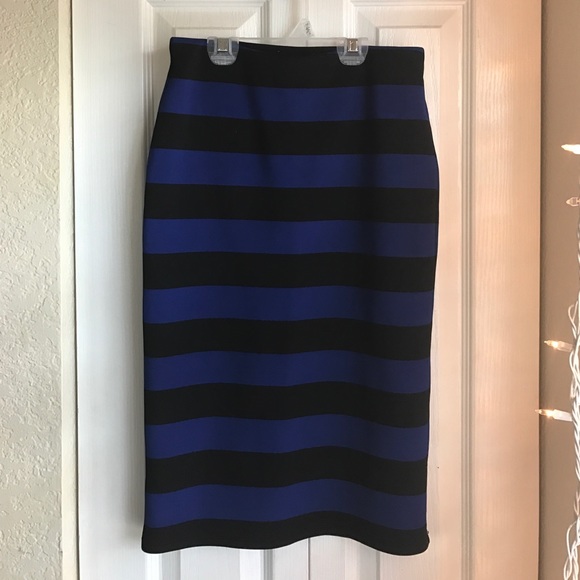 Bodycon Skirt - Picture 4 of 4