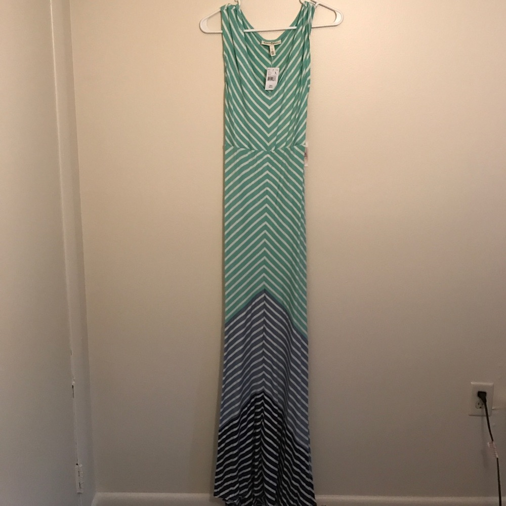 $$ sold $$ Jessica Simpson maternity dress