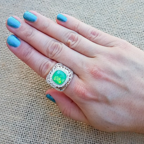 ❌SOLD Sterling Silver Green Filagree Large Ring - Picture 4 of 6