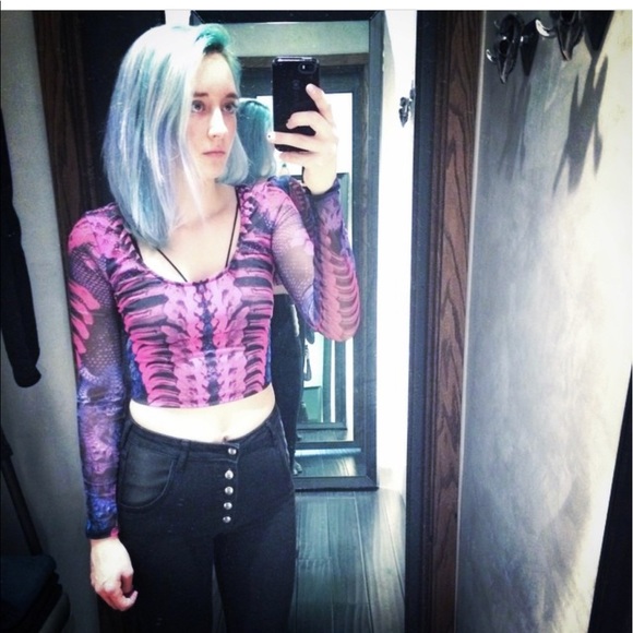 UNIF Tops - ✨Lip Service Crop Top✨