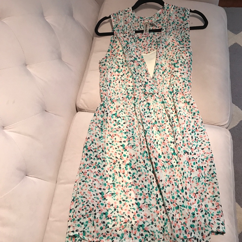 Patterned sleeveless sun dress with slip included