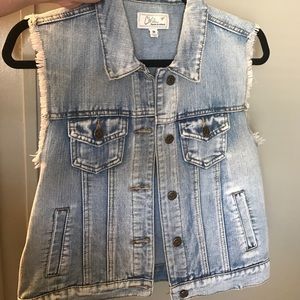 Jean Vest