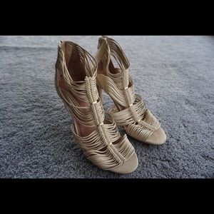 Vince Camuto Caged Heel