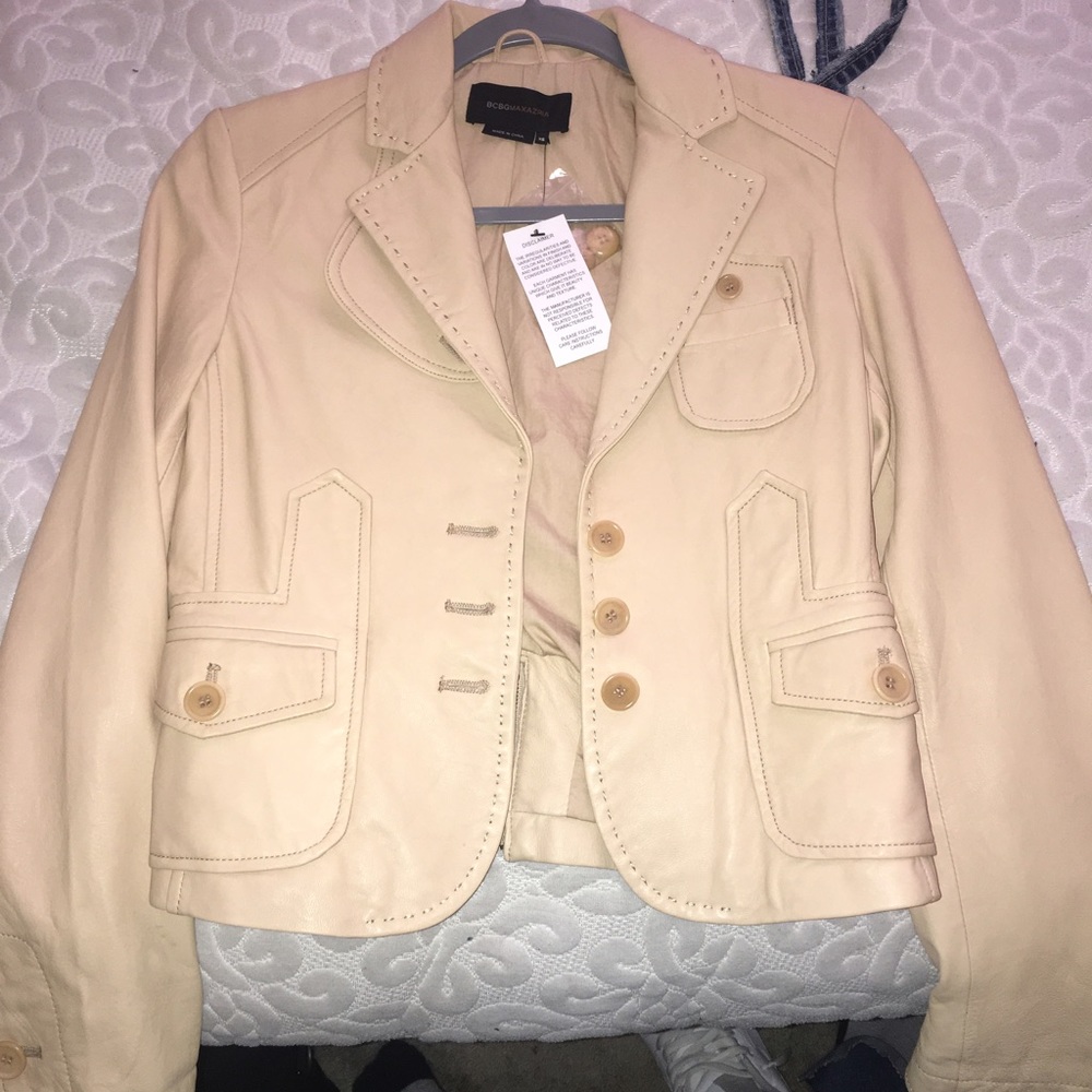 Bcbg all leather woman jacket never worn vintage