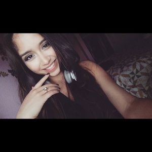 Meet your Posher, Jaclyn