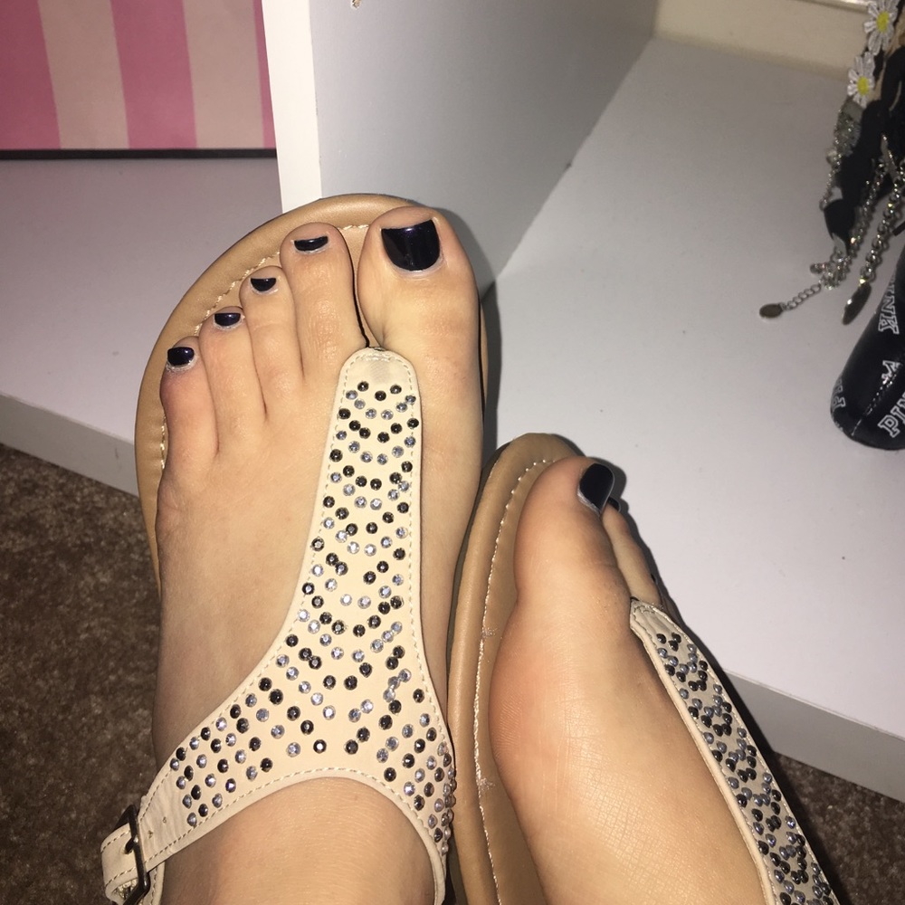 Diamond Sandals - Picture 4 of 4