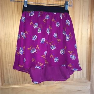 Flower print skirt.
