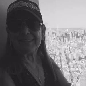 Meet your Posher, Yolanda