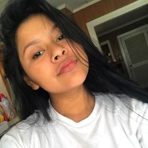 Meet your Posher, Areli