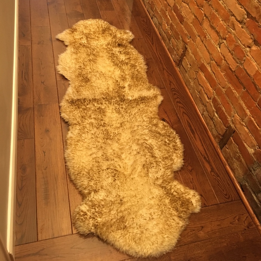 Natural long wool rug