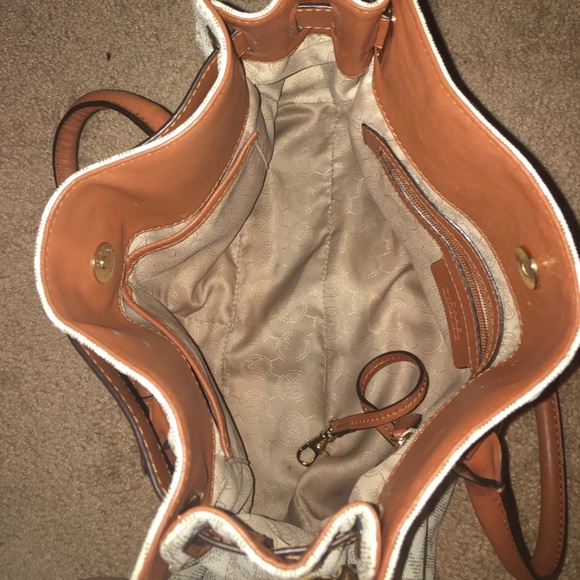 MK Hamilton Medium Logo EW Satchel in Vanilla - Picture 4 of 4