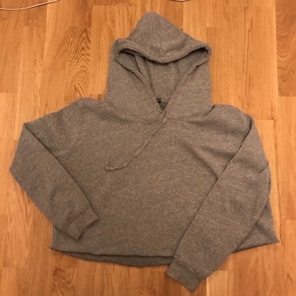 BRANDY MELVILLE cropped sweatshirt