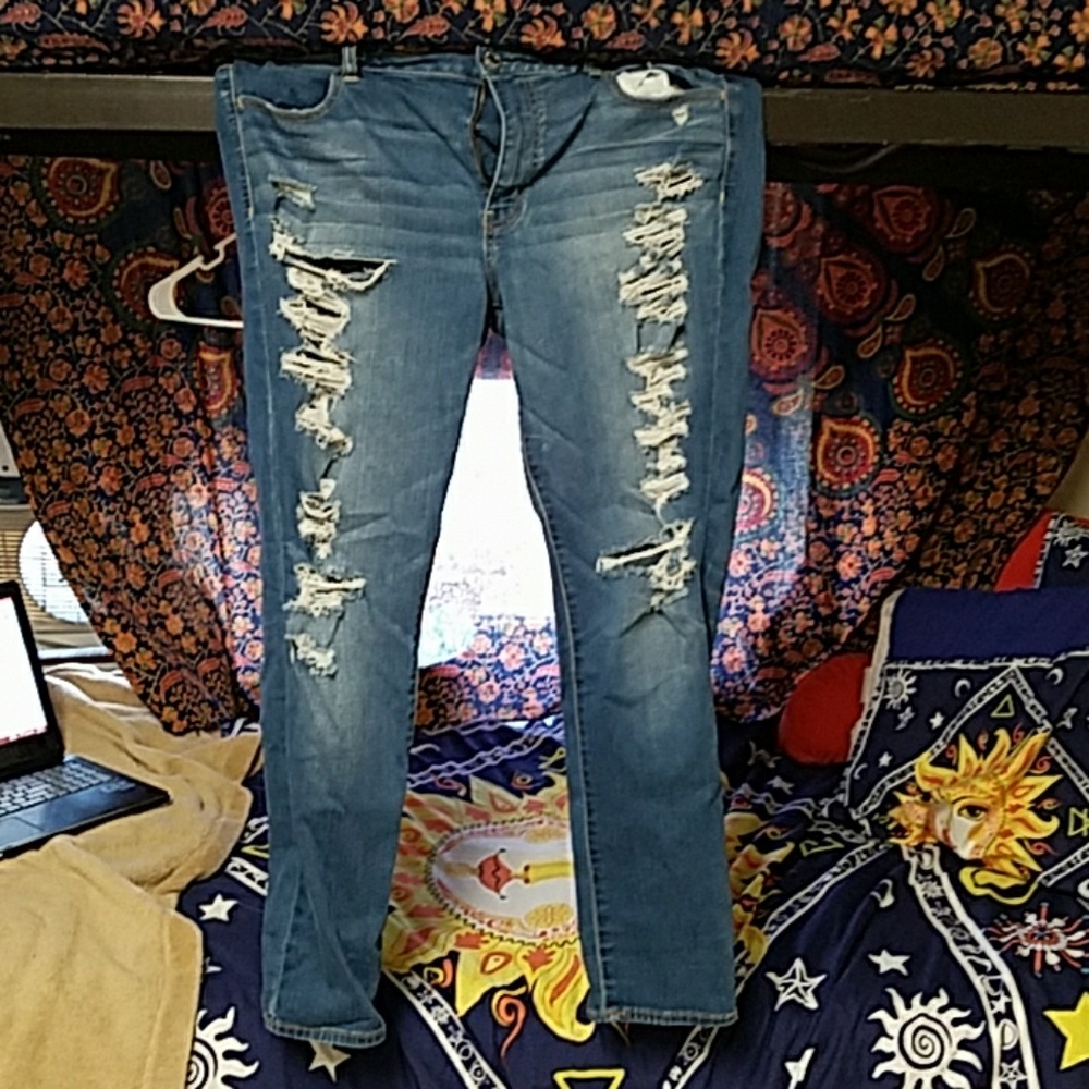 American Eagle Ripped Skinny Jeans