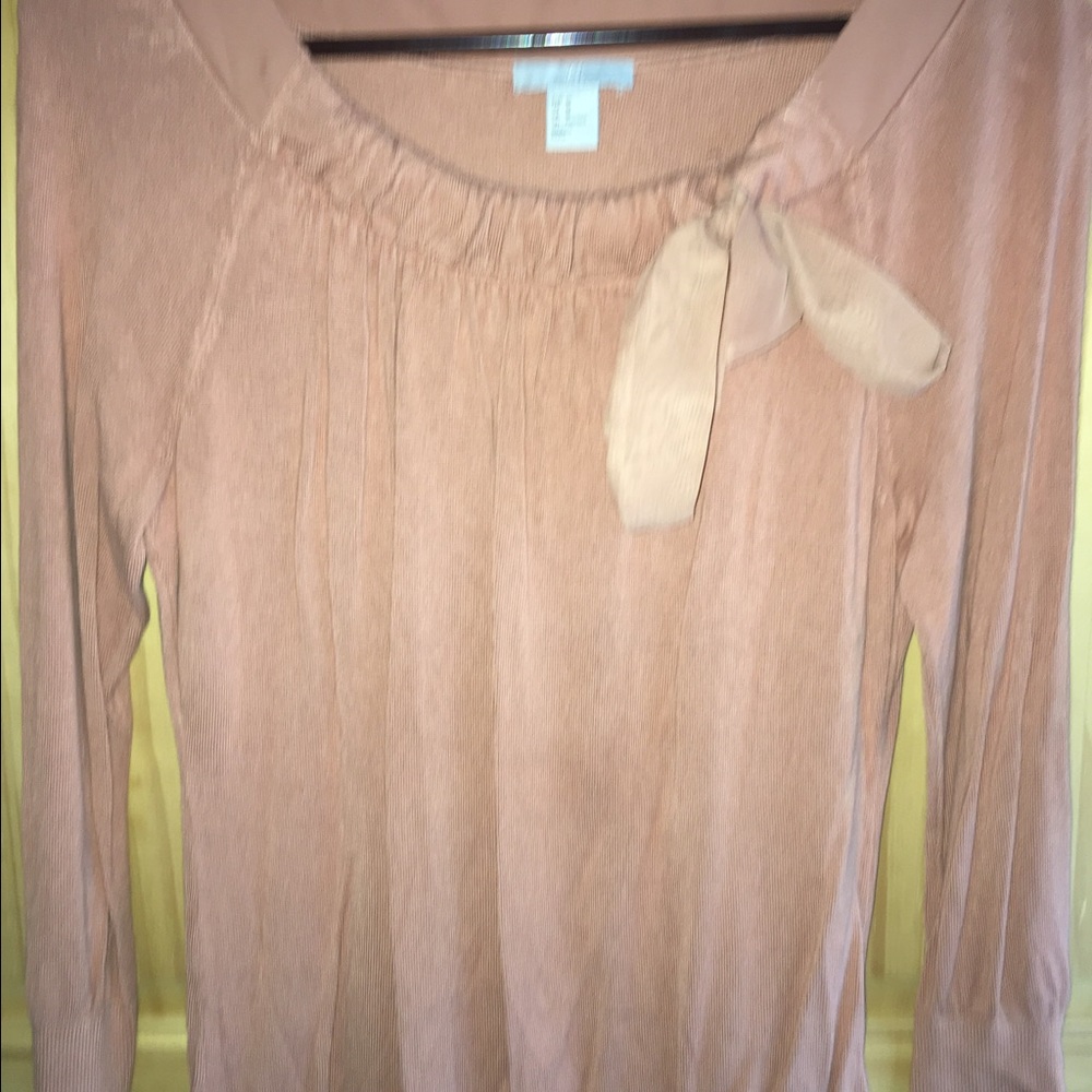 Pink blouse. - Picture 2 of 2