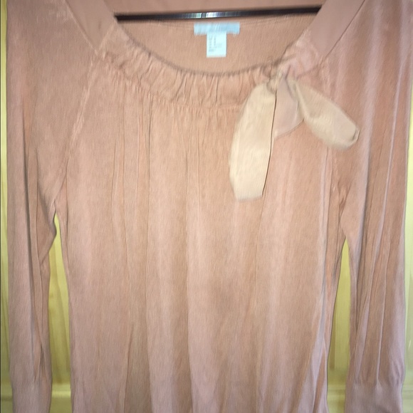 Pink blouse. - Picture 2 of 2