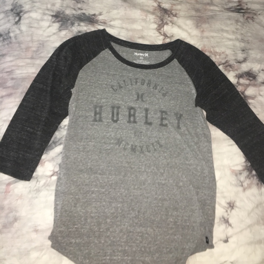 Hurley tshirt