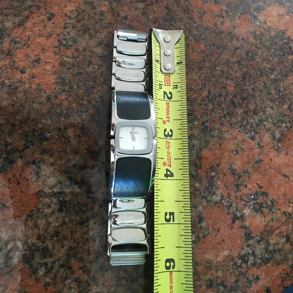Fossil Watch - Picture 4 of 4